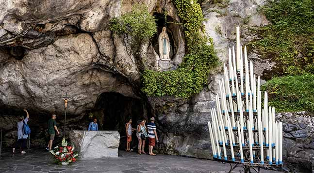 A Lourdes-i Boldogságos Szűzanya – templombúcsú egyházmegyénkben