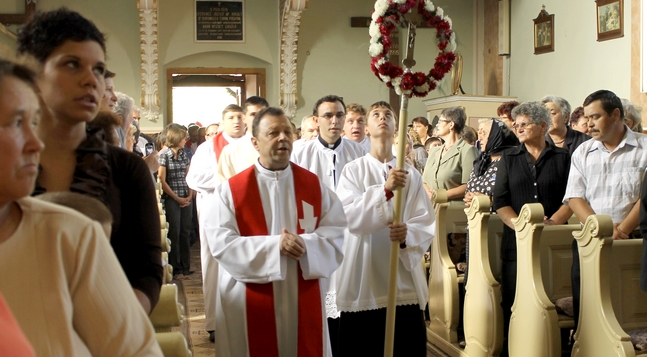 Szent Kereszt felmagasztalása ünnepe hétfőn