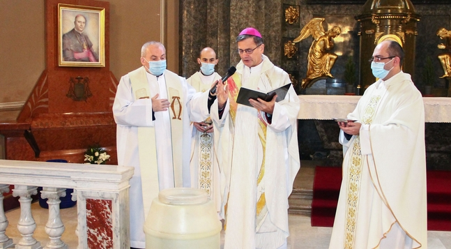 Engedi, hogy akik keresik, meg is találják