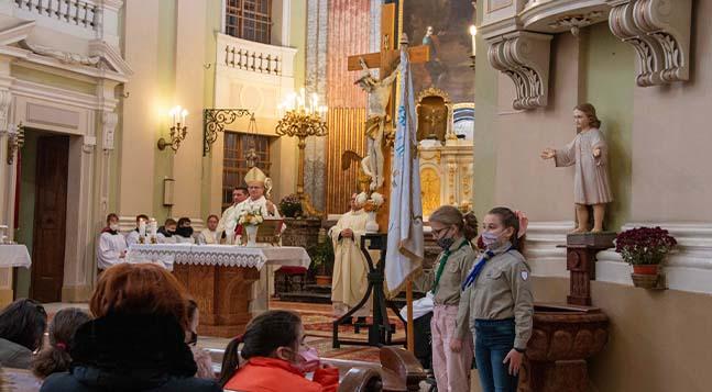 A hűség és szeretet útja – Patrocínium a Nagykárolyi Kalazanci Szent József Líceumban