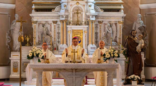 Pakot Géza SJ Szent József ünnepén: Ragyogó példa számunkra Szent József, ebben az elsötétülő világban