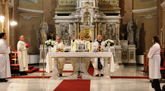 Szeretve szolgálni, szolgálva szeretni!