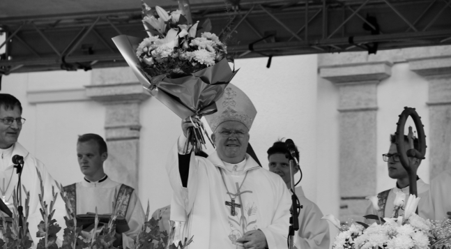 Elhunyt Cserháti Ferenc püspök
