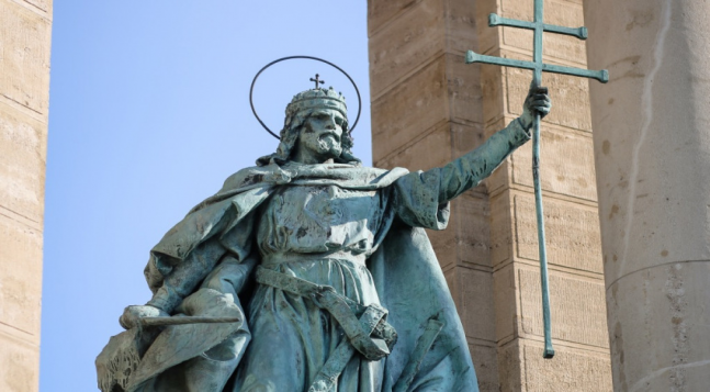 Szent István, a keresztény hit oszlopa és népünk pártfogója.